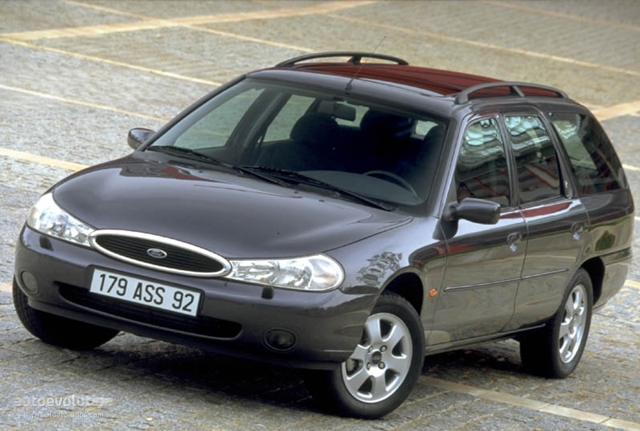 Ford Mondeo Wagon Foto 1