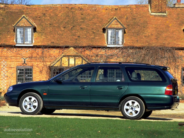 Ford Mondeo Wagon Foto 2