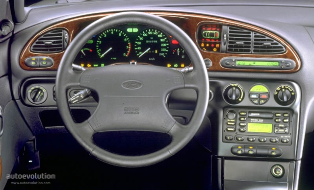 Ford Mondeo Wagon Foto 20