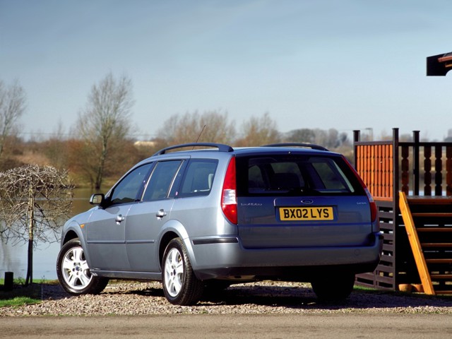 Ford Mondeo Wagon foto 11