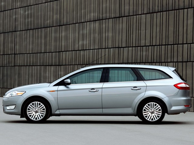 Ford Mondeo Wagon Foto 16