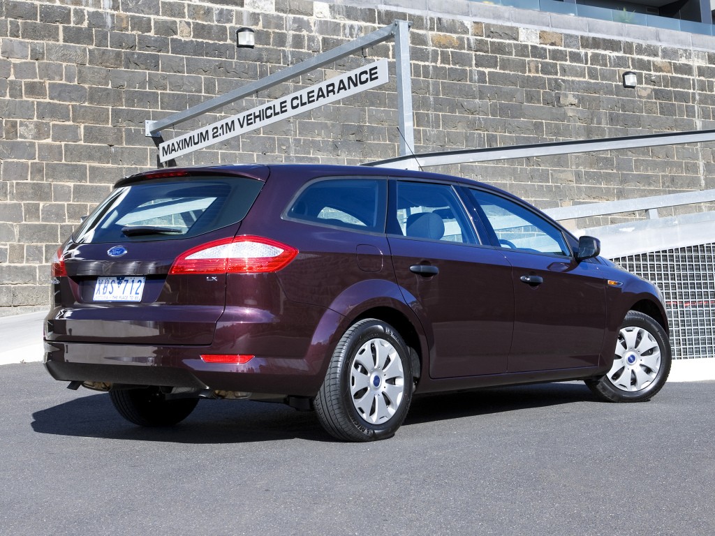 Ford Mondeo Wagon photo 19