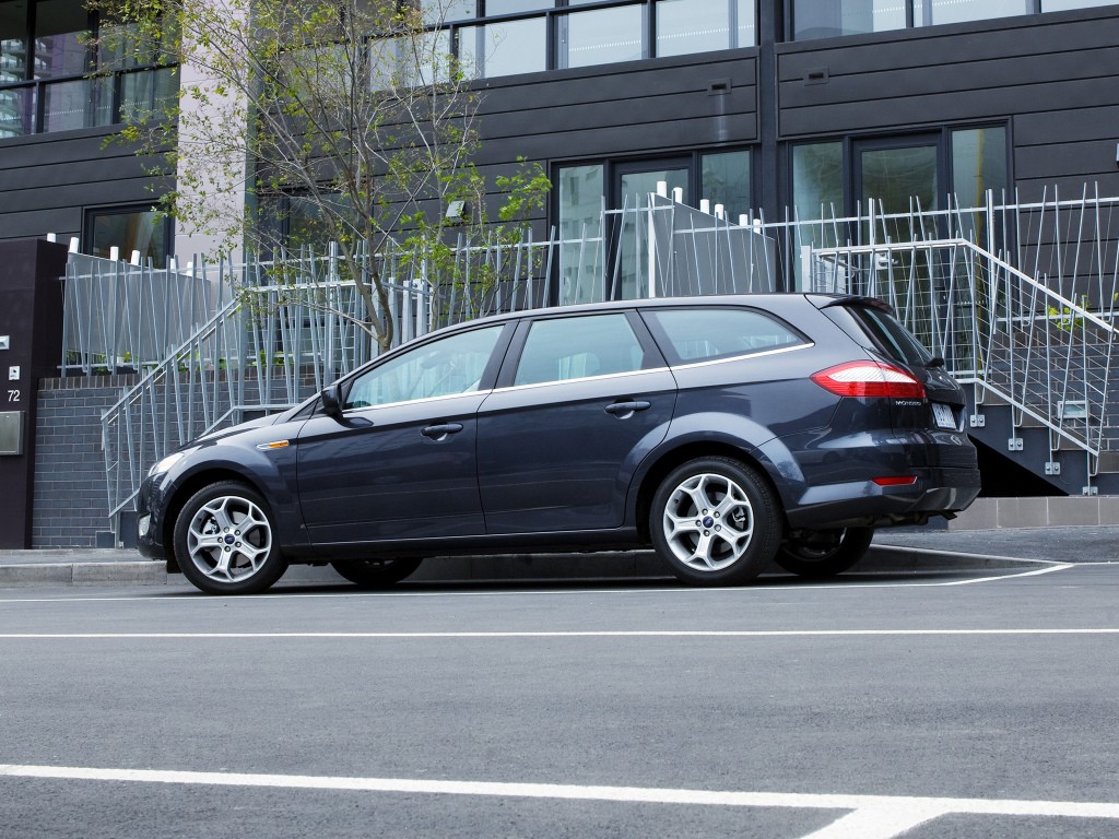 Ford Mondeo Wagon photo 24