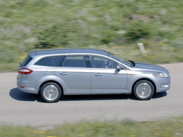 Ford Mondeo Wagon Foto 5