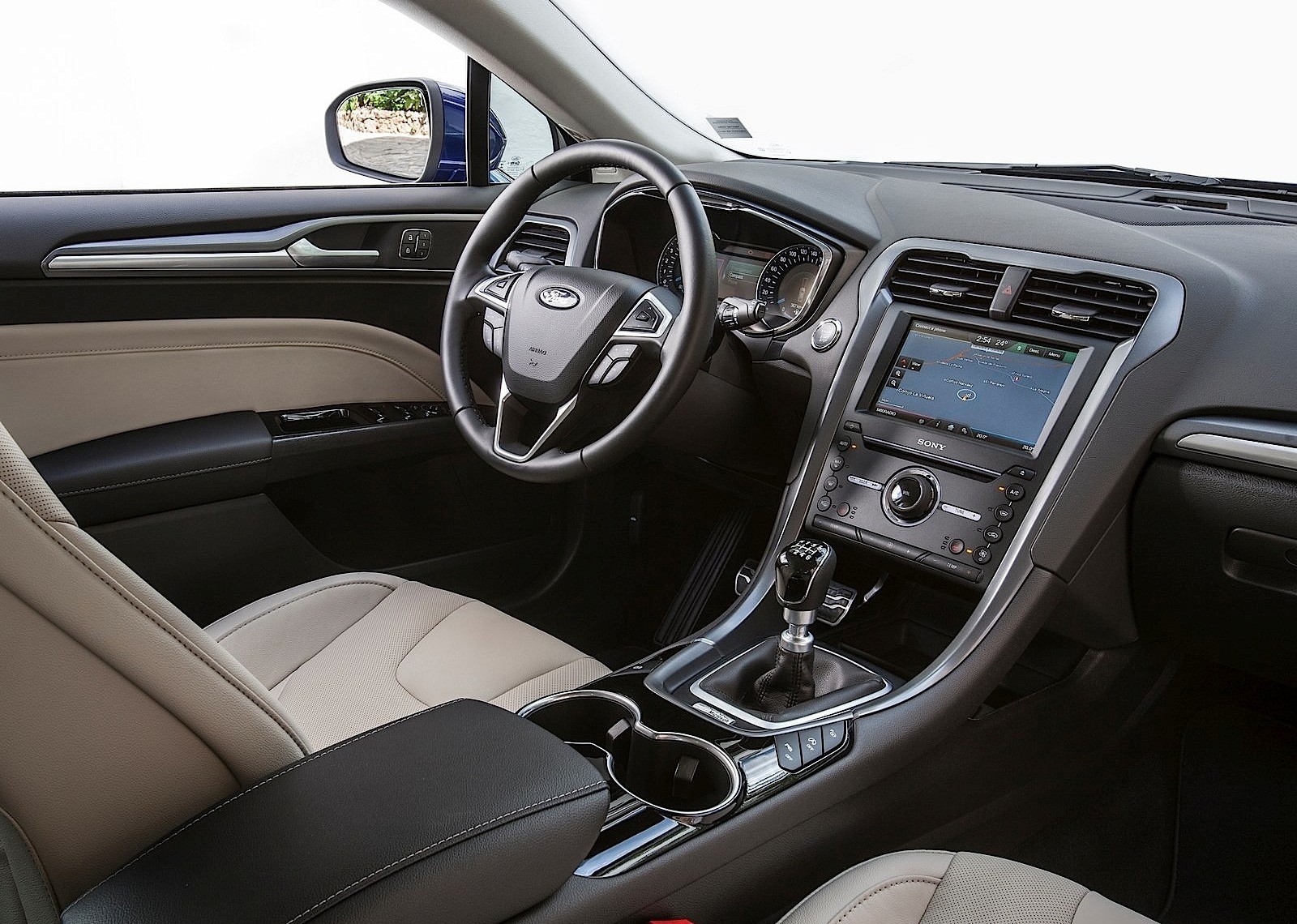 Ford Mondeo Wagon photo 44