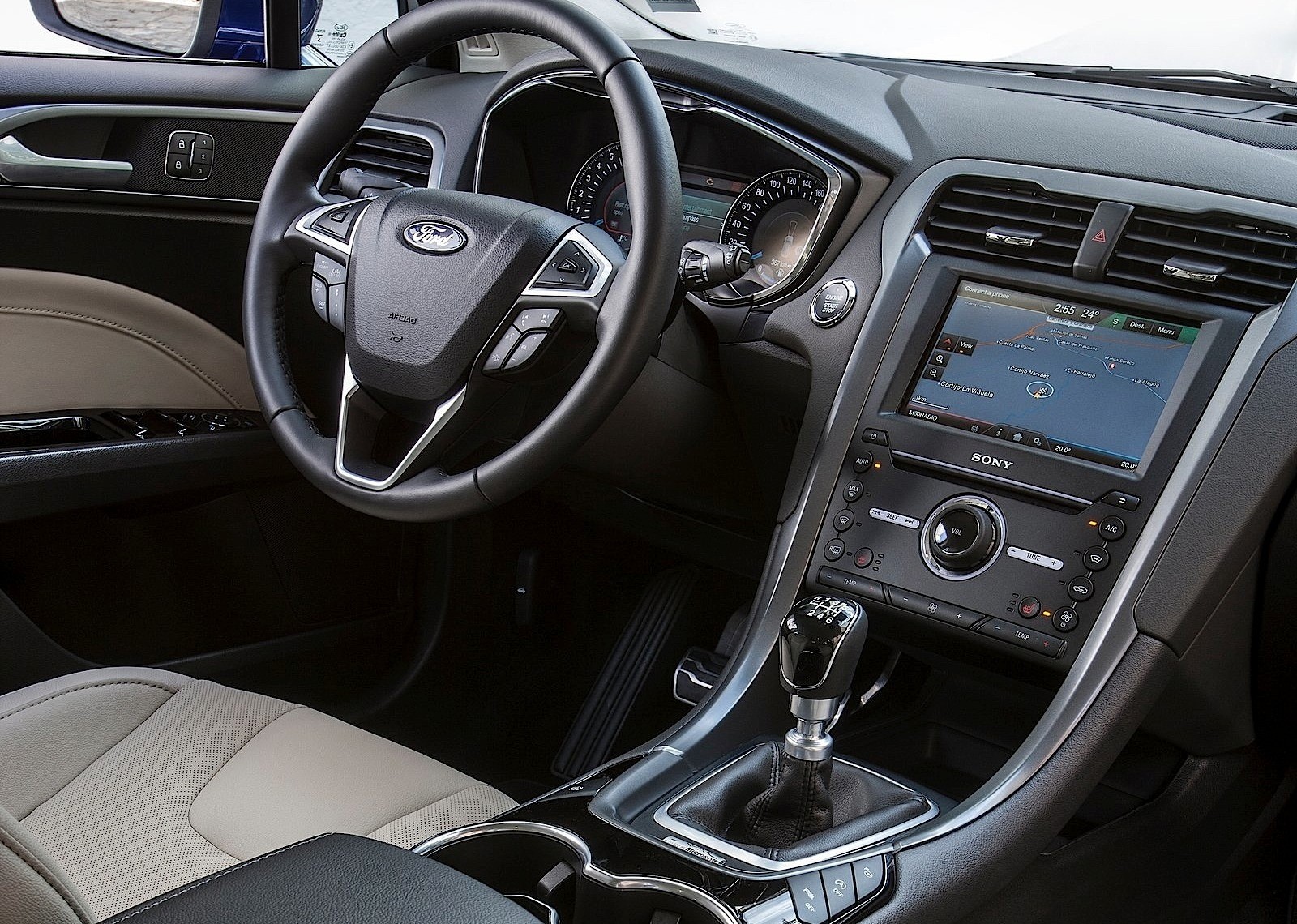 Ford Mondeo Wagon photo 45