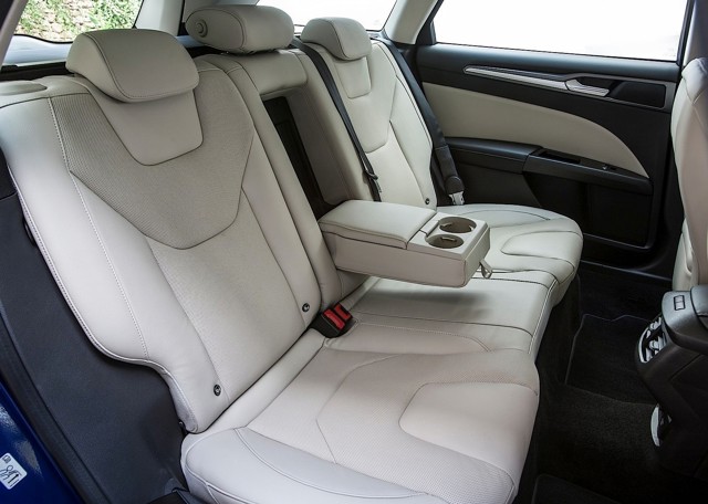 Ford Mondeo Wagon photo 46