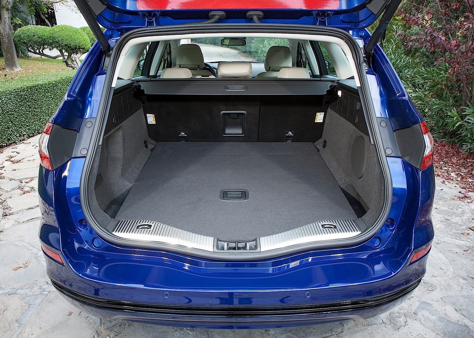 Ford Mondeo Wagon photo 55