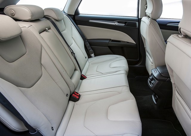 Ford Mondeo Wagon photo 37