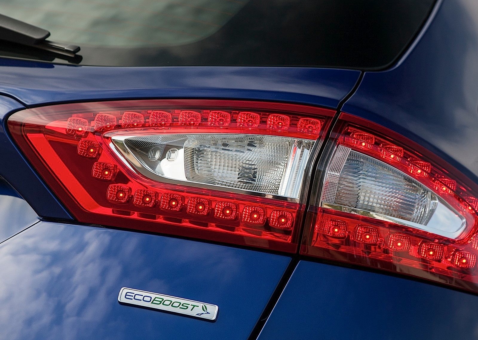 Ford Mondeo Wagon photo 27