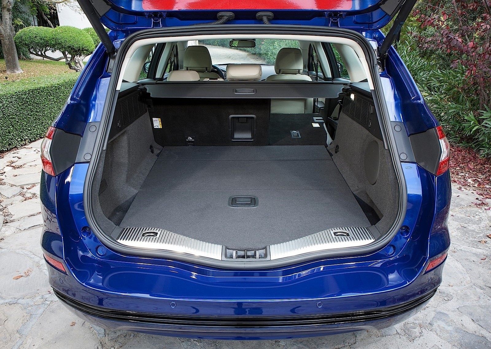 Ford Mondeo Wagon photo 40