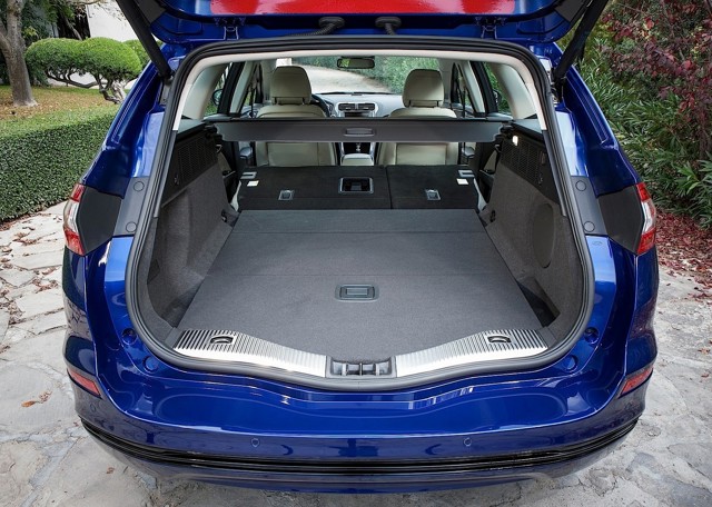 Ford Mondeo Wagon photo 41
