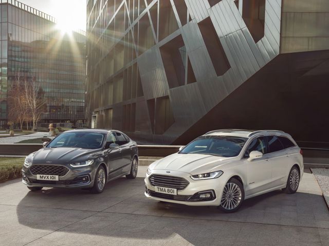 Ford Mondeo Wagon foto 3