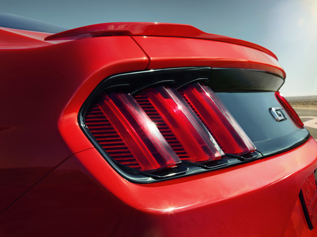 Ford Mustang Convertible foto 3