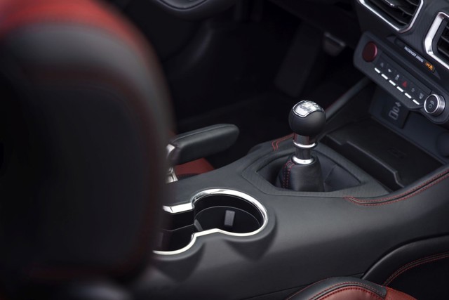 Ford Mustang Convertible photo 13