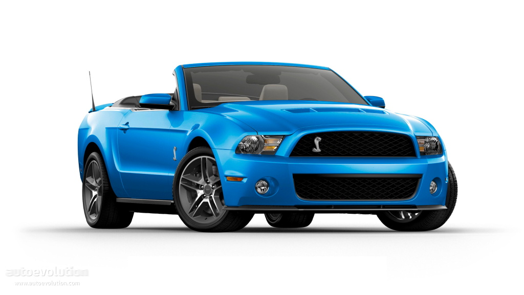 Ford Mustang Convertible photo 2