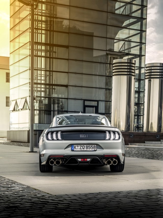 Ford Mustang Mach 1 photo 6