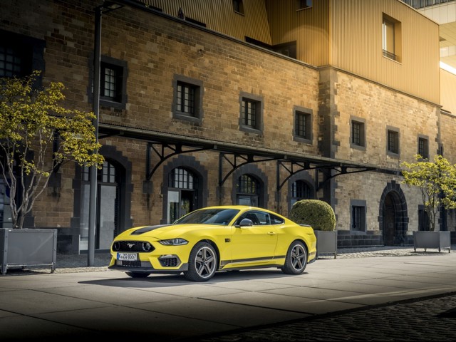 Ford Mustang Mach 1 photo 12