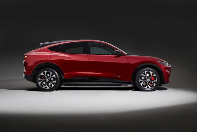 Ford Mustang Mach-E photo 18