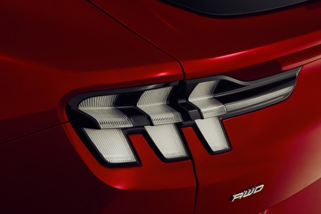 Ford Mustang Mach-E photo 20