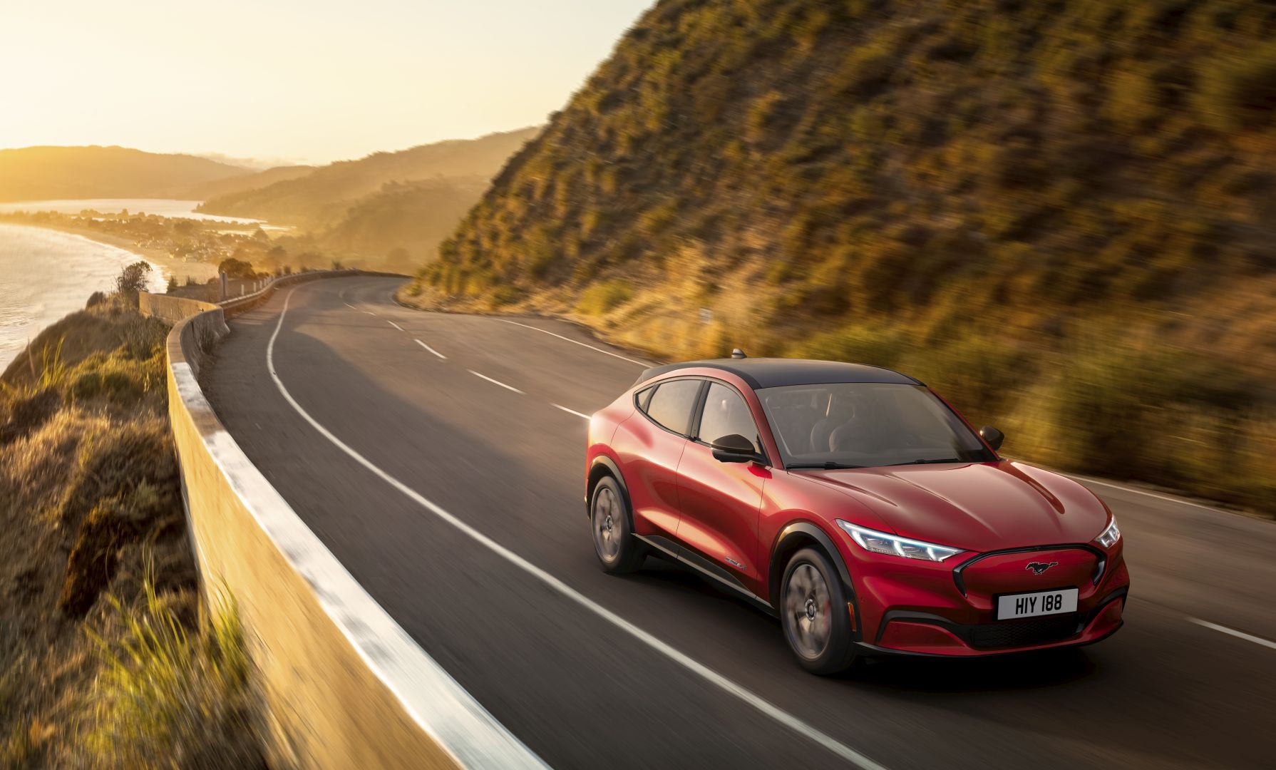 Ford Mustang Mach-E photo 3