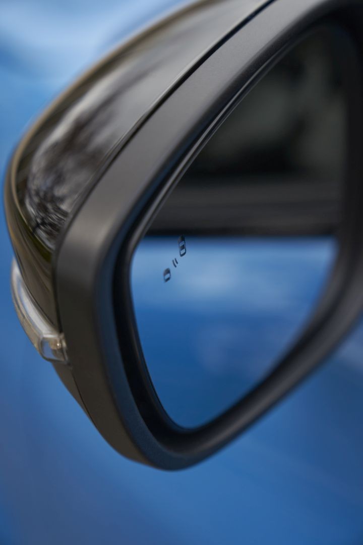 Ford Mustang Mach-E photo 13