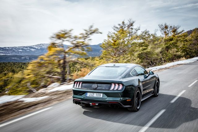Ford Mustang foto 4