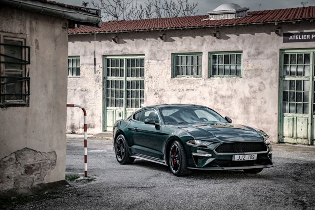 Ford Mustang foto 9