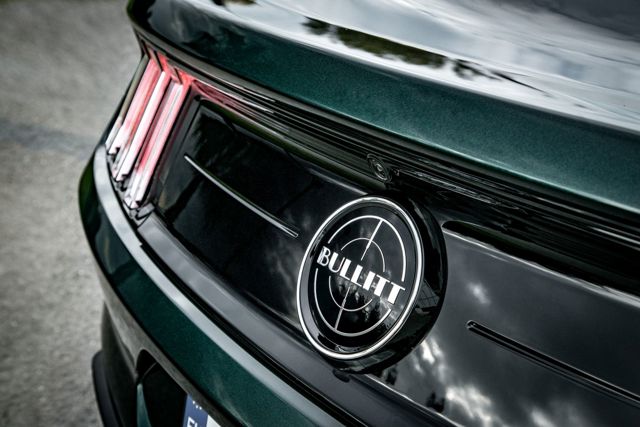 Ford Mustang foto 15