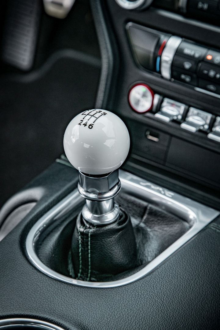 Ford Mustang photo 44