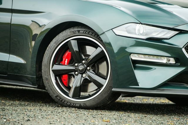 Ford Mustang foto 18