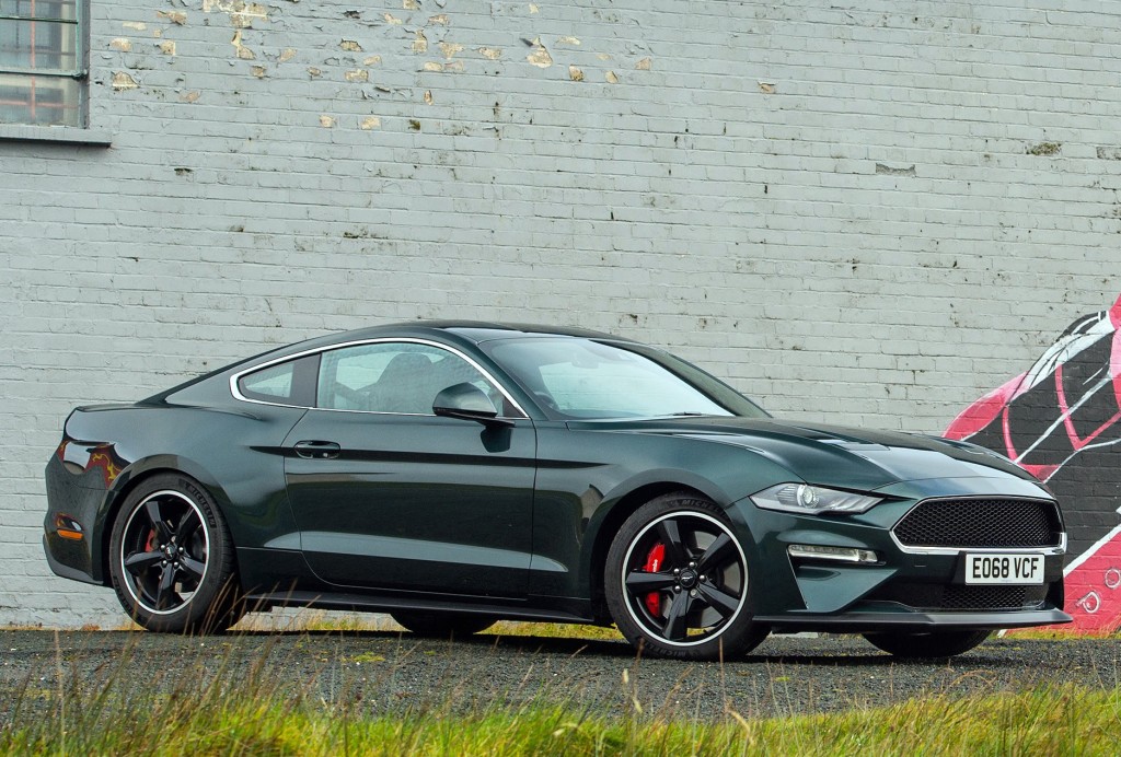 Ford Mustang photo 28