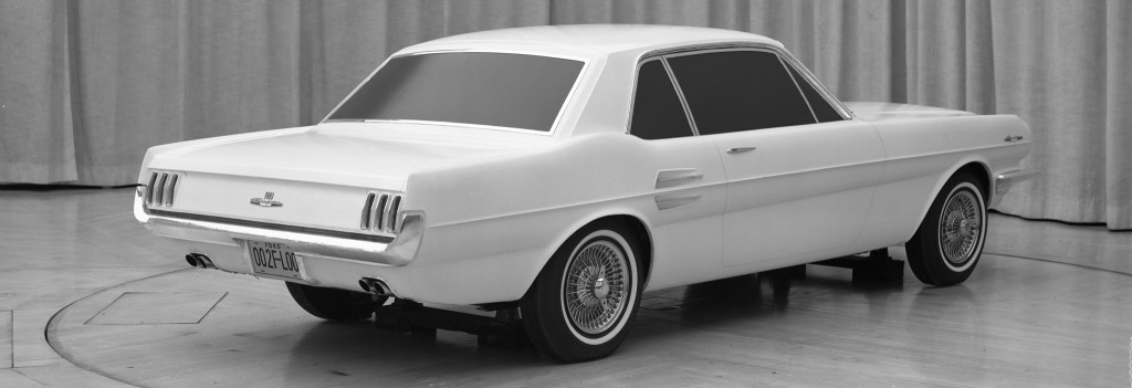 Ford Mustang photo 4