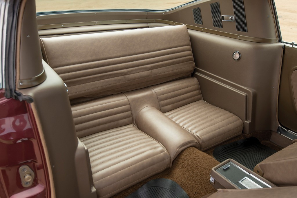 Ford Mustang photo 12