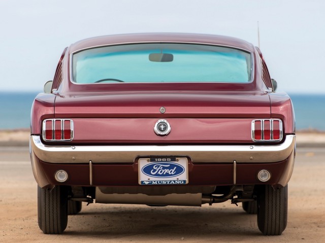 Ford Mustang foto 6