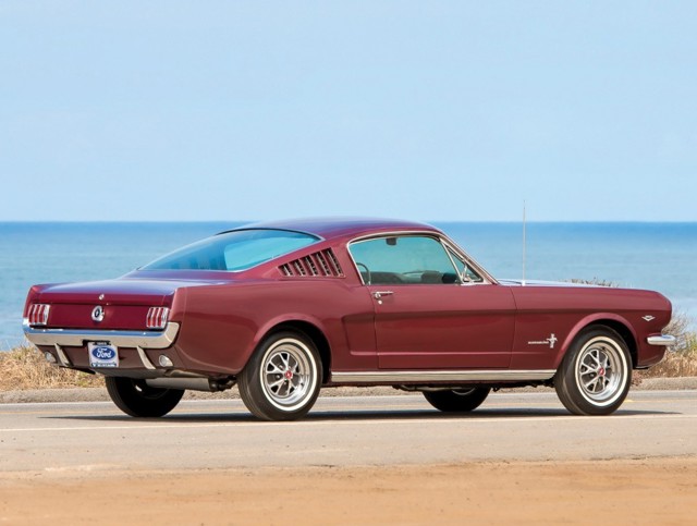 Ford Mustang foto 7