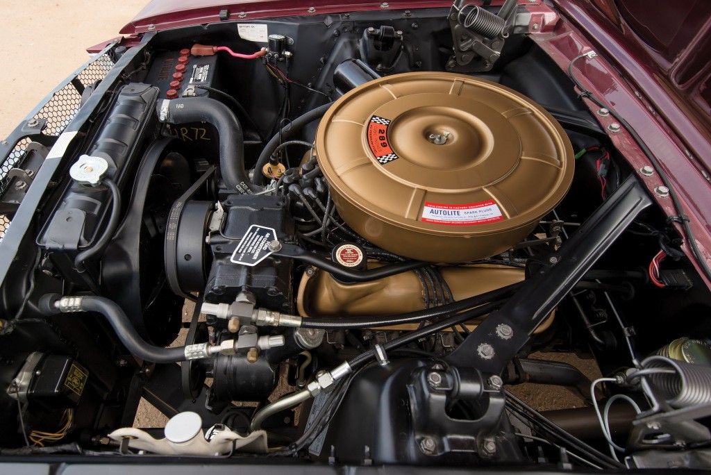 Ford Mustang photo 9