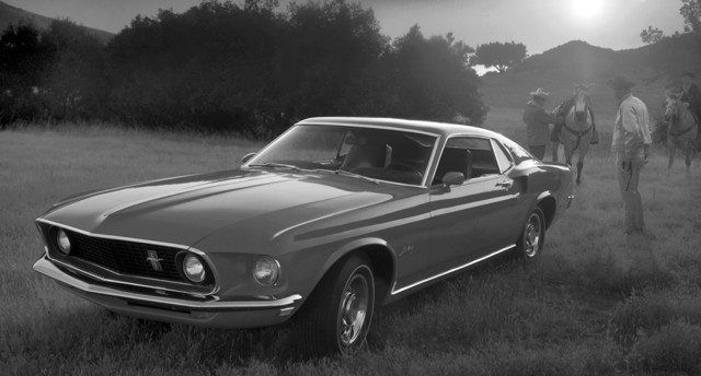 Ford Mustang foto 3