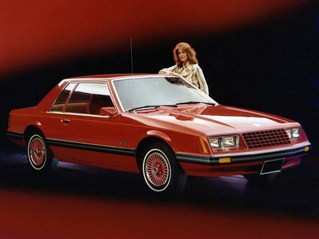 Ford Mustang photo 5