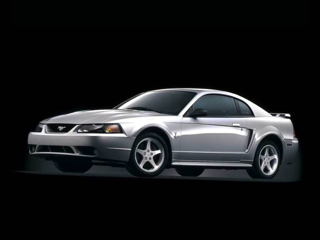 Ford Mustang photo 8