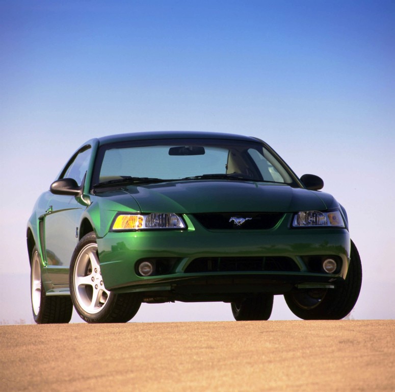 Ford Mustang photo 11