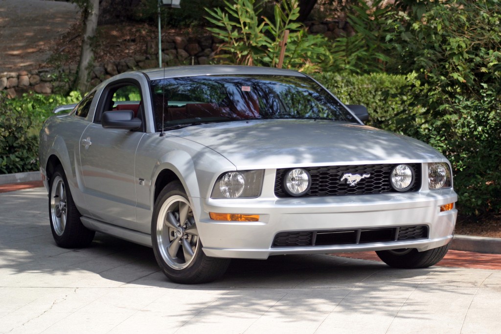 Ford Mustang photo 35