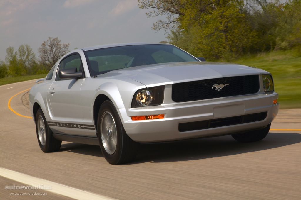 Ford Mustang photo 4