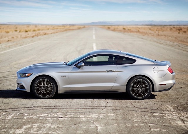 Ford Mustang Foto 110