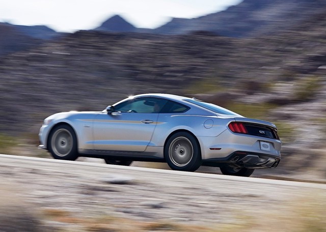 Ford Mustang Foto 123