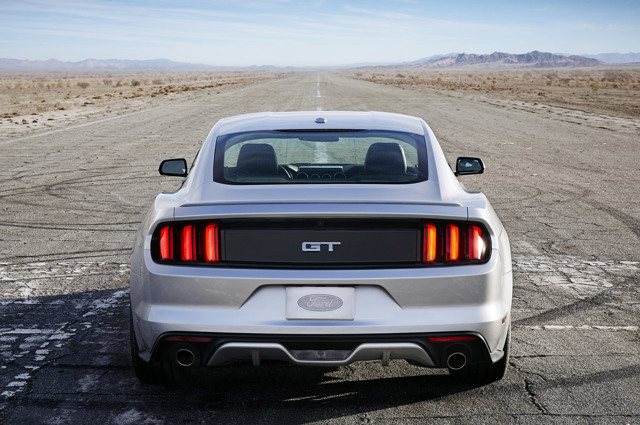 Ford Mustang Foto 32