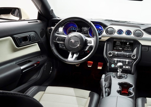 Ford Mustang Foto 150