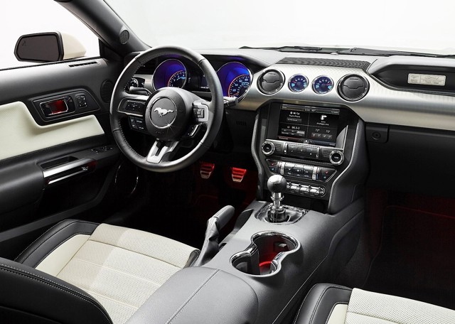 Ford Mustang Foto 151