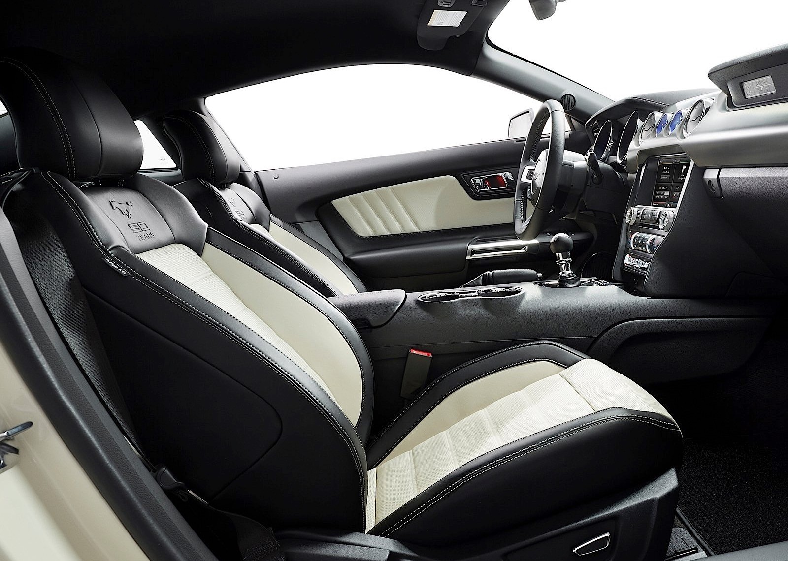 Ford Mustang photo 155