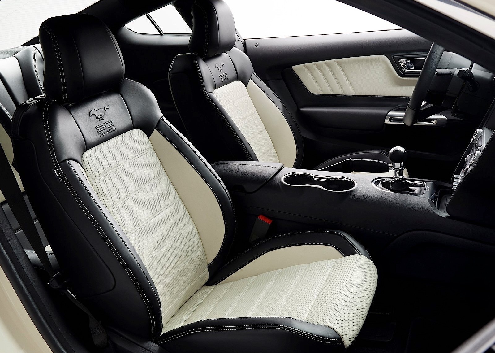 Ford Mustang photo 156